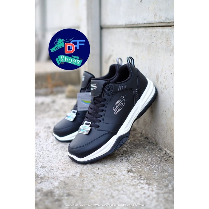 skechers relaxed fit shoes