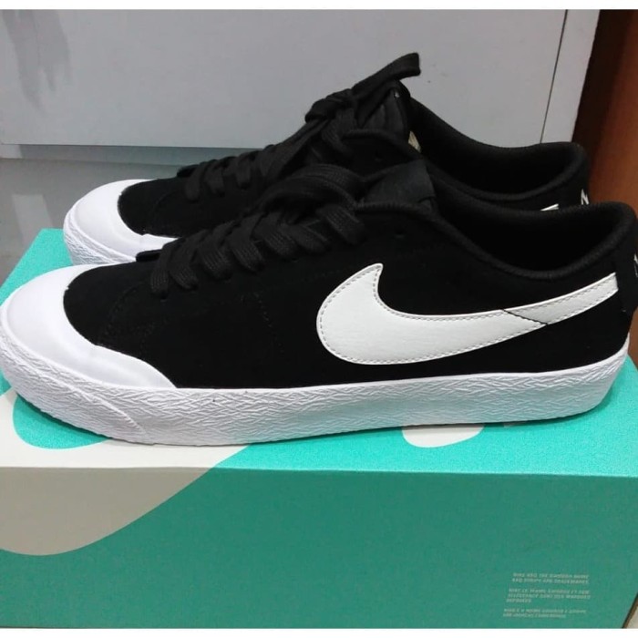 nike sb zoom blazer low xt black white