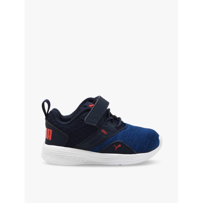 boys running shoes