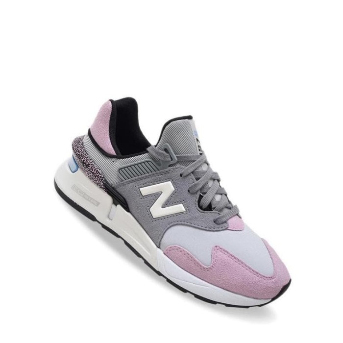 new balance pink and grey shoes