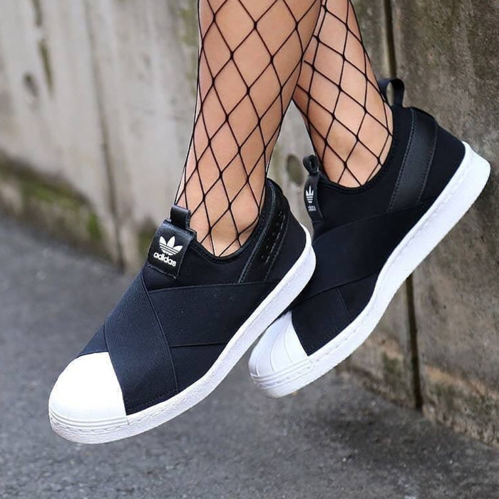 adidas superstar slip on black