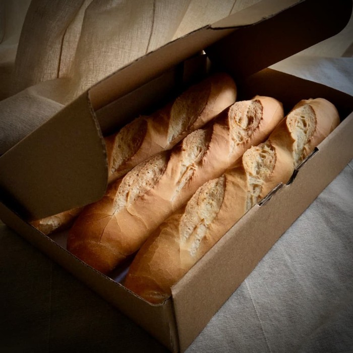 Jual FRENCH BAGUETTE 27cm BOX 3pcs - ROTI PRANCIS BAGUETTE BOX isi 3pcs ...