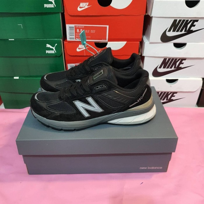 champs new balance 990