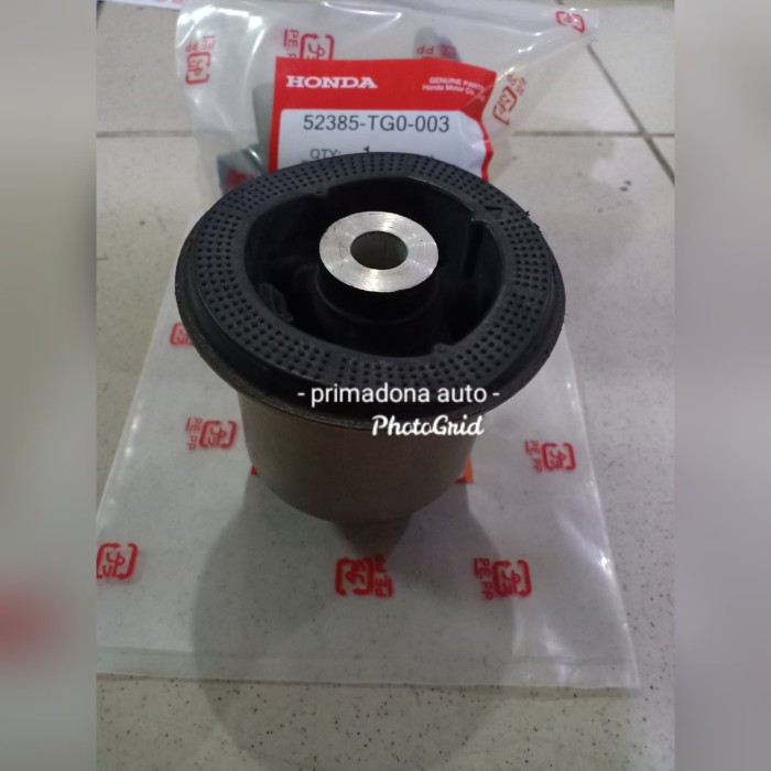 Foto Produk bushing trailing arm Bosh rear arm belakang jazz RS new city Freed ori dari primadona auto