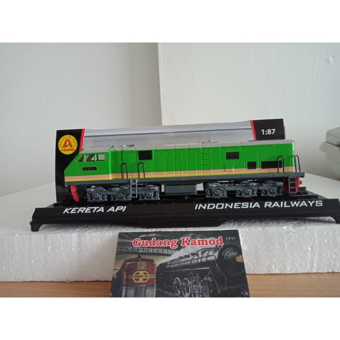 Jual MINIATUR  KERETA AGUNG CRAFT HO CC203 HIJAU  STRIP 