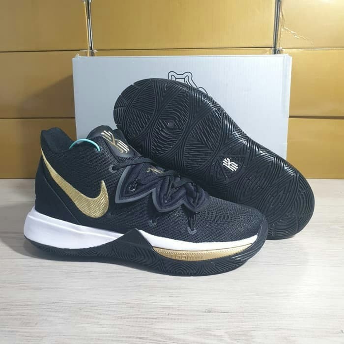 nike kyrie 5 black gold