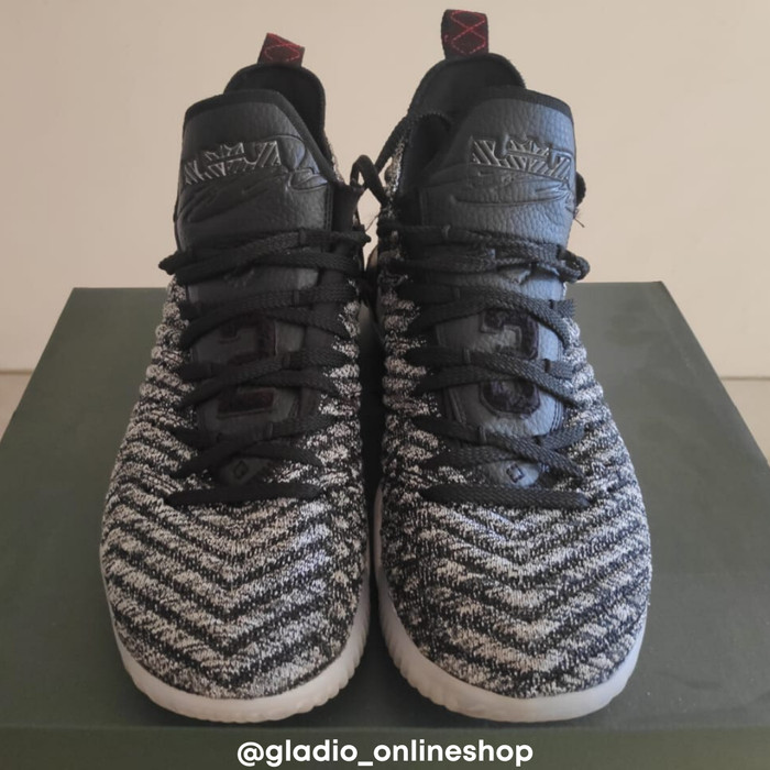 uk basketball shoes