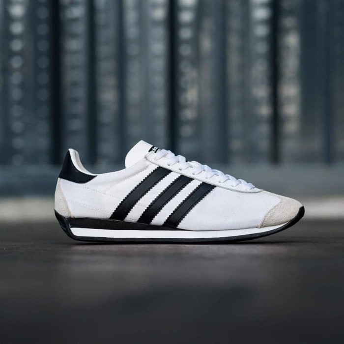 adidas country og white