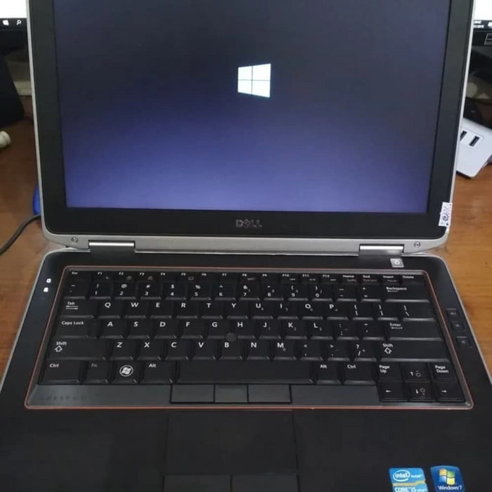 Jual LAPTOP RAM 8GB CORE i5 DENGAN SSD MERK DELL VGA INTEL 