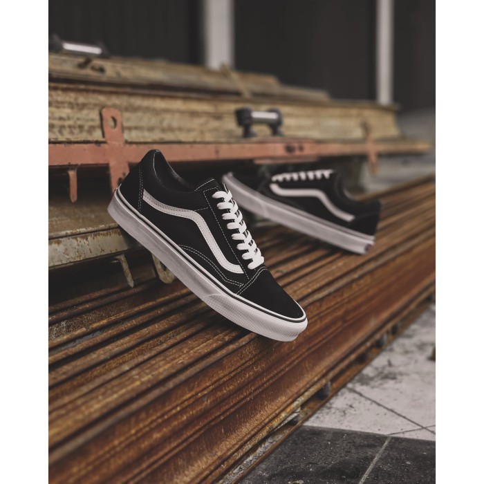 harga retail vans old skool