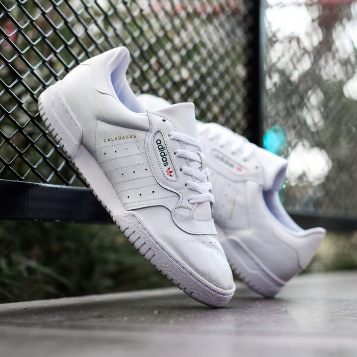 adidas yeezy calabasas white
