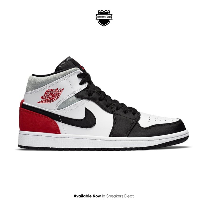 mid black toe jordan 1