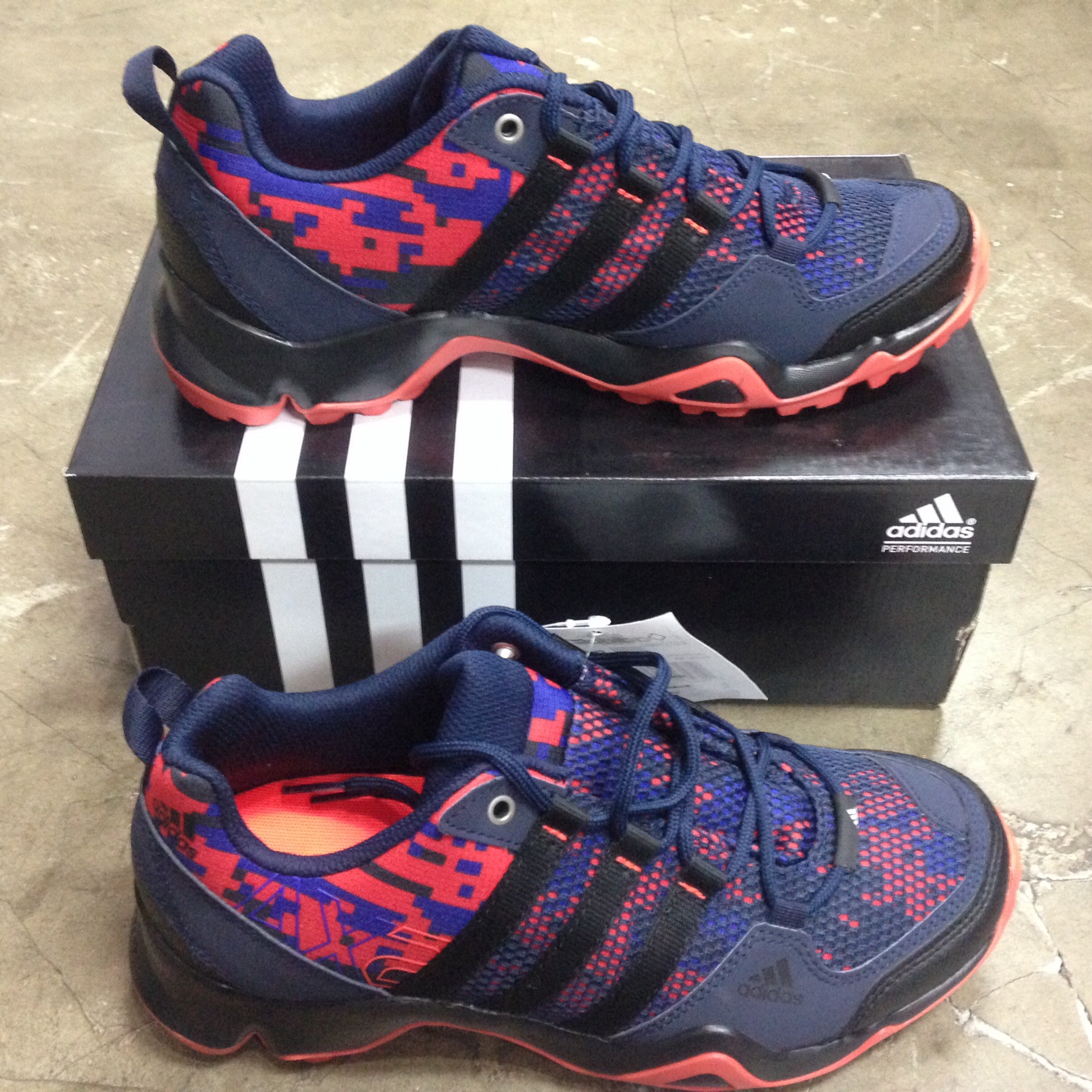 Sepatu Outdoor Adidas Jawpaw Slip On Anzit Dlx Kurobe Duramo Goretex dll