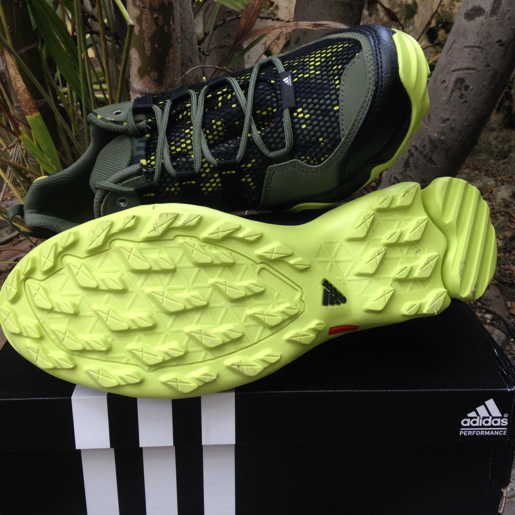 Sepatu Outdoor Adidas Jawpaw Slip On Anzit Dlx Kurobe Duramo Goretex dll