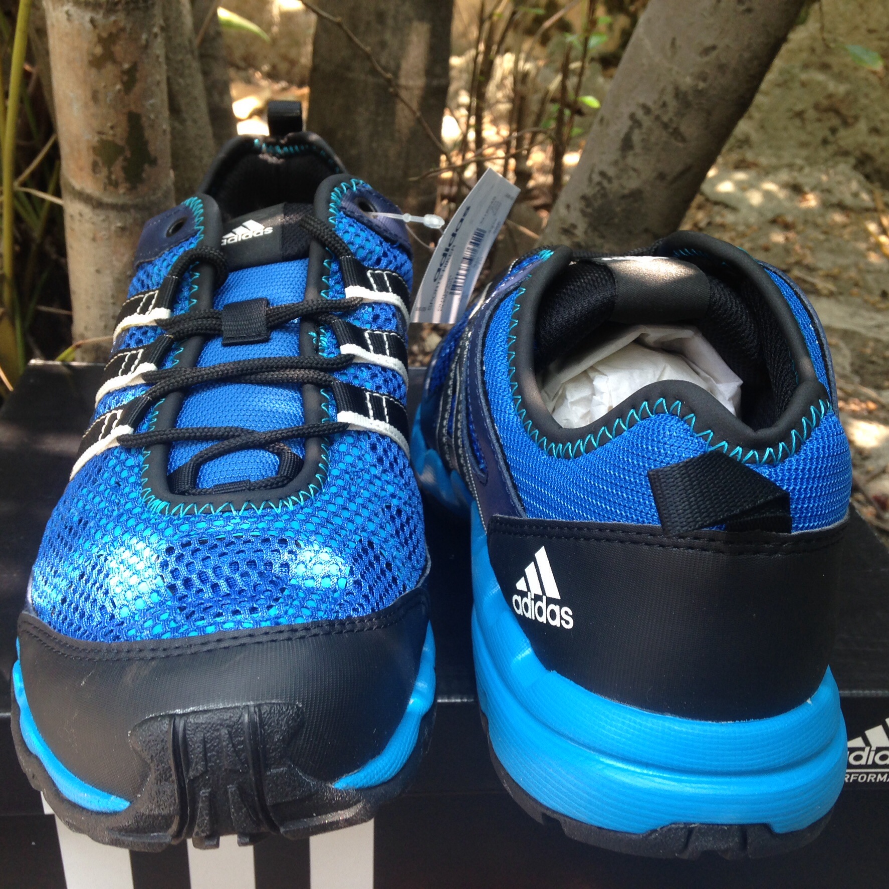 Sepatu Outdoor Adidas Jawpaw Slip On Anzit Dlx Kurobe Duramo Goretex dll