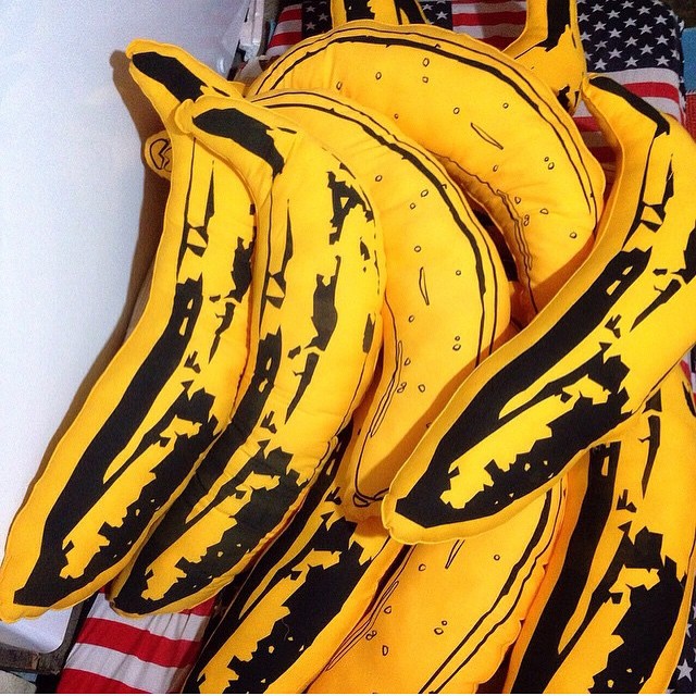 jual bantal pisang bantal unik bantal murah bantal guling jual bantal pisang bantal unik bantal murah bantal guling