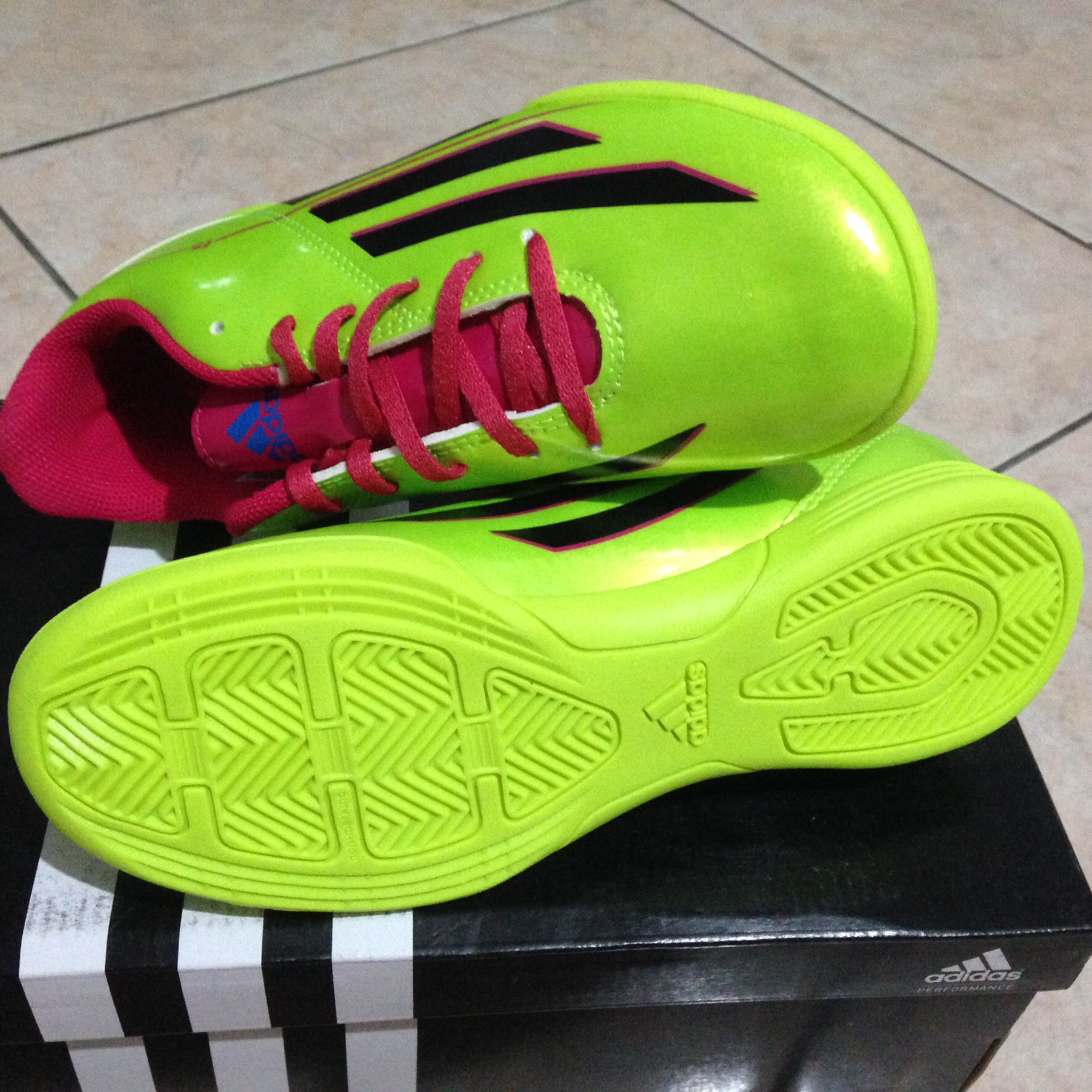 jual sepatu futsal anak adidas f5 in hijau junior original jual sepatu futsal anak adidas f5 in hijau junior original
