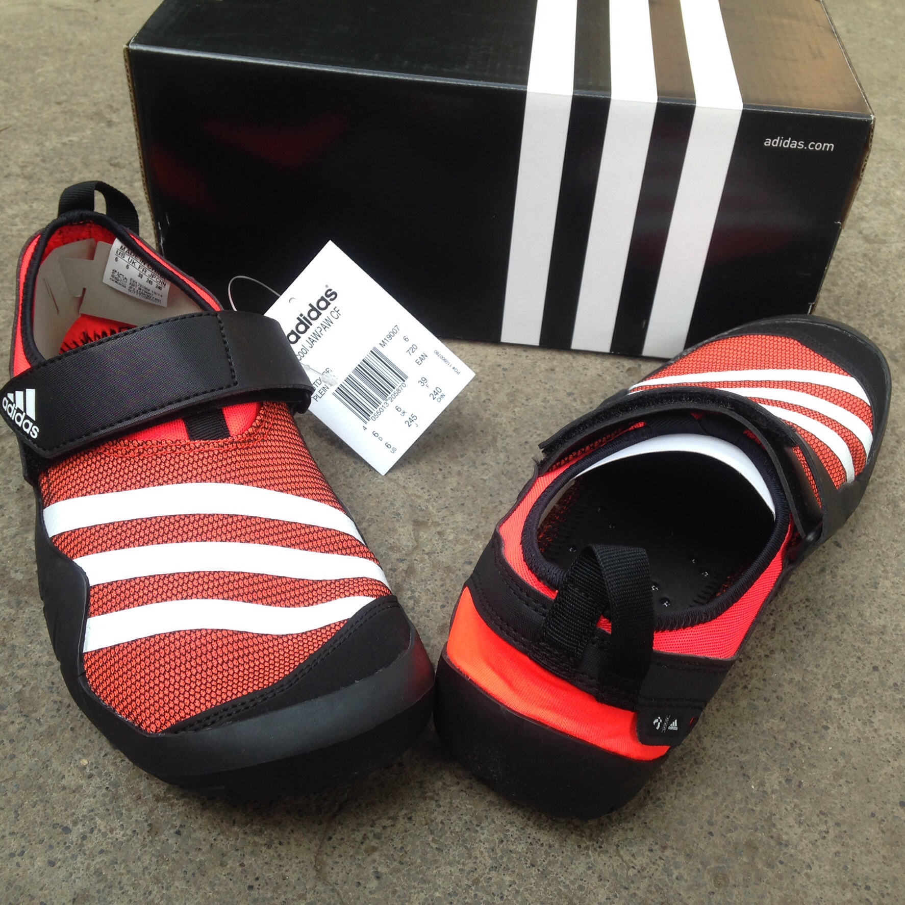 Sepatu Outdoor Adidas Jawpaw Slip On Anzit Dlx Kurobe Duramo Goretex dll