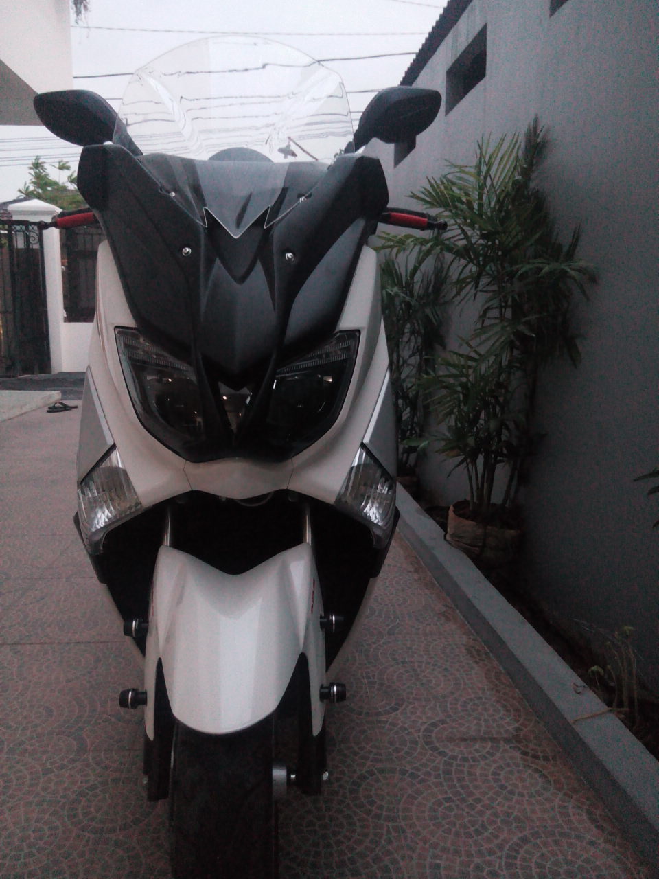 Jual Frame Windshield Winsil Yamaha Nmax Berkah Motor Tokopedia