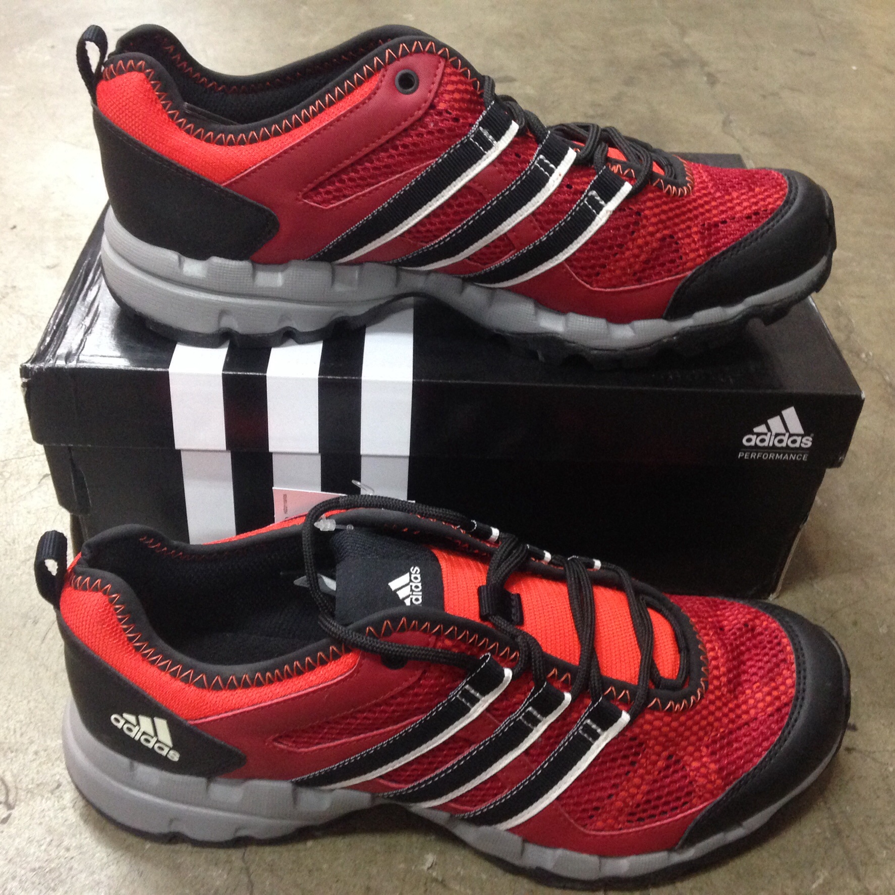 Sepatu Outdoor Adidas Jawpaw Slip On Anzit Dlx Kurobe Duramo Goretex dll
