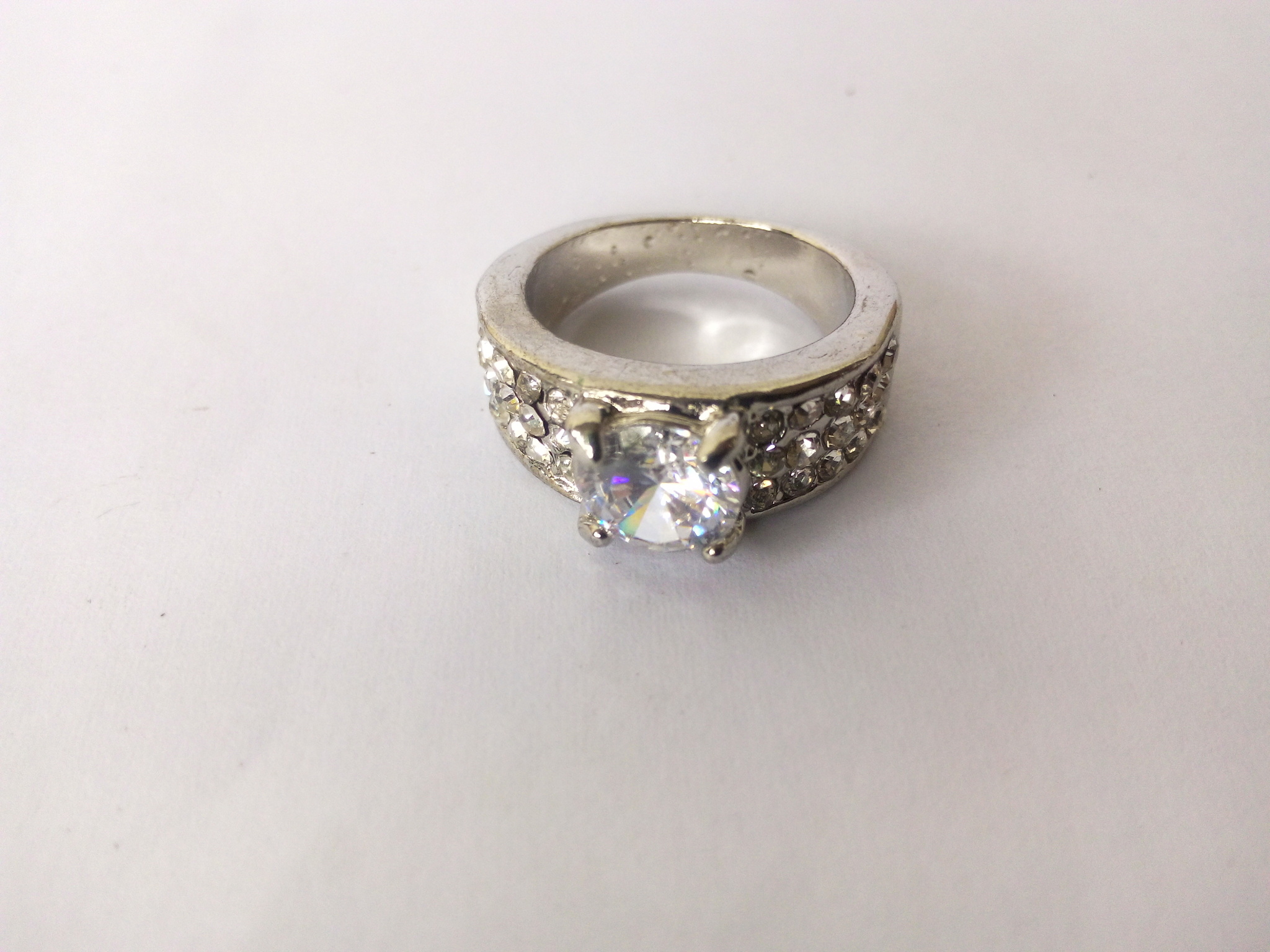jual cincin wanita cubix swarovski element putih jual cincin wanita cubix swarovski element putih