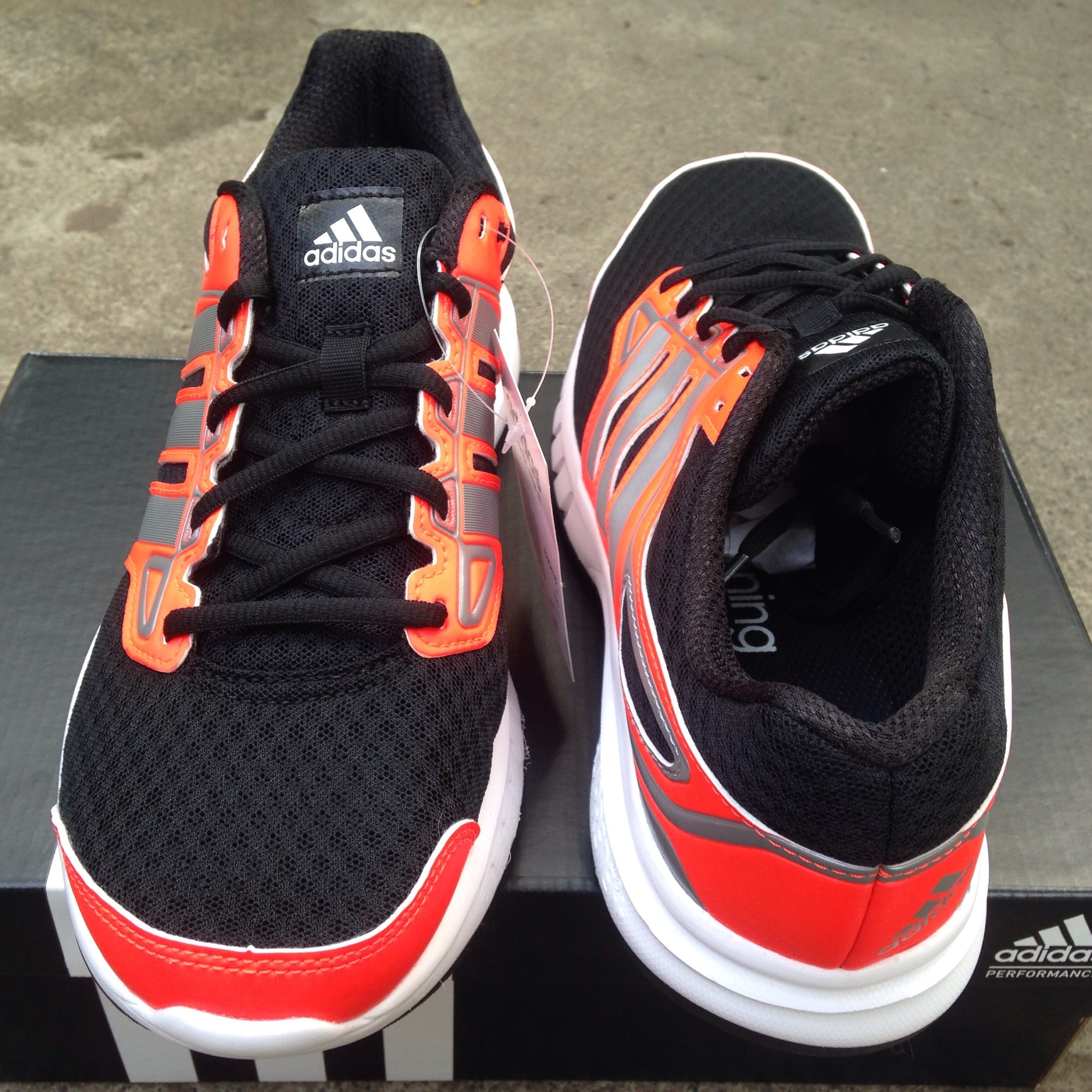 terjual sepatu adidas sport running fitness pria terjual sepatu adidas sport running fitness pria