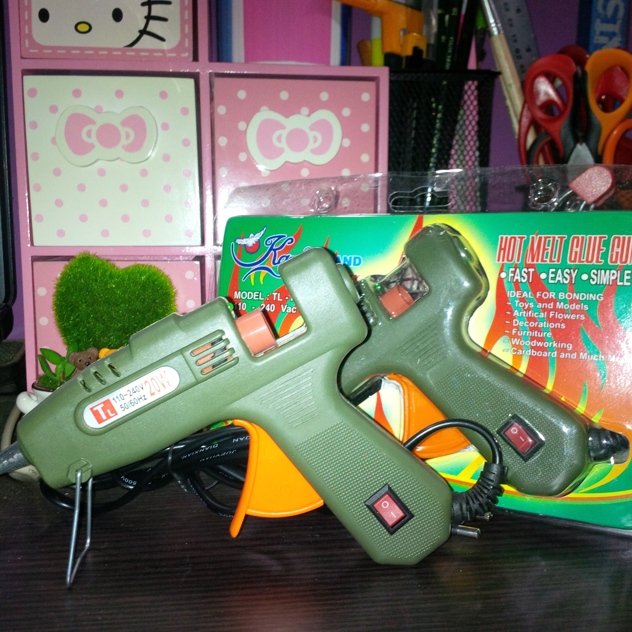 jual glue gun alat lem tembak kecil hijau armi maydee jual glue gun alat lem tembak kecil hijau armi maydee