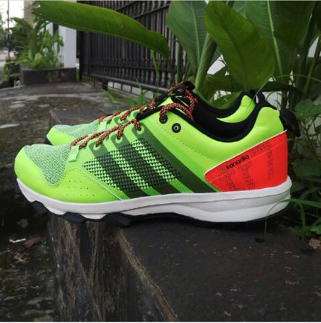 jual adidas kanadia tr7 original made in indonesia znv jual adidas kanadia tr7 original made in indonesia znv
