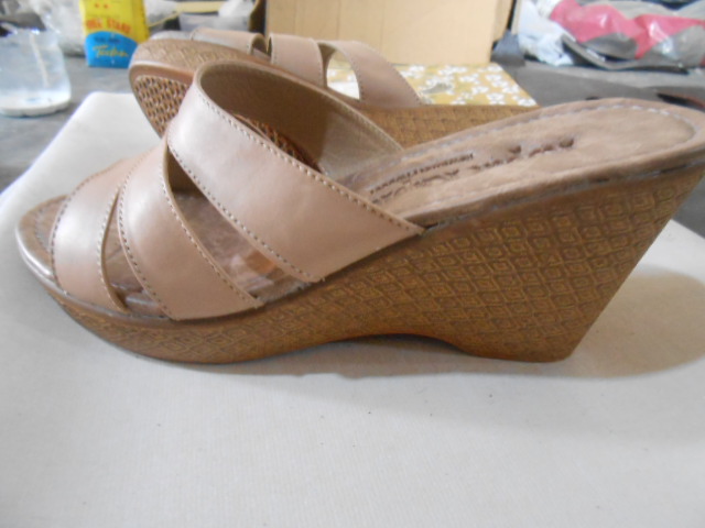 Sandal Kulit Wanita By Decangkir jual sandal kulit untuk wanita 100 kulit sapi asli type Sandal Kulit Wanita By Decangkir jual sandal kulit untuk wanita 100 kulit sapi asli type