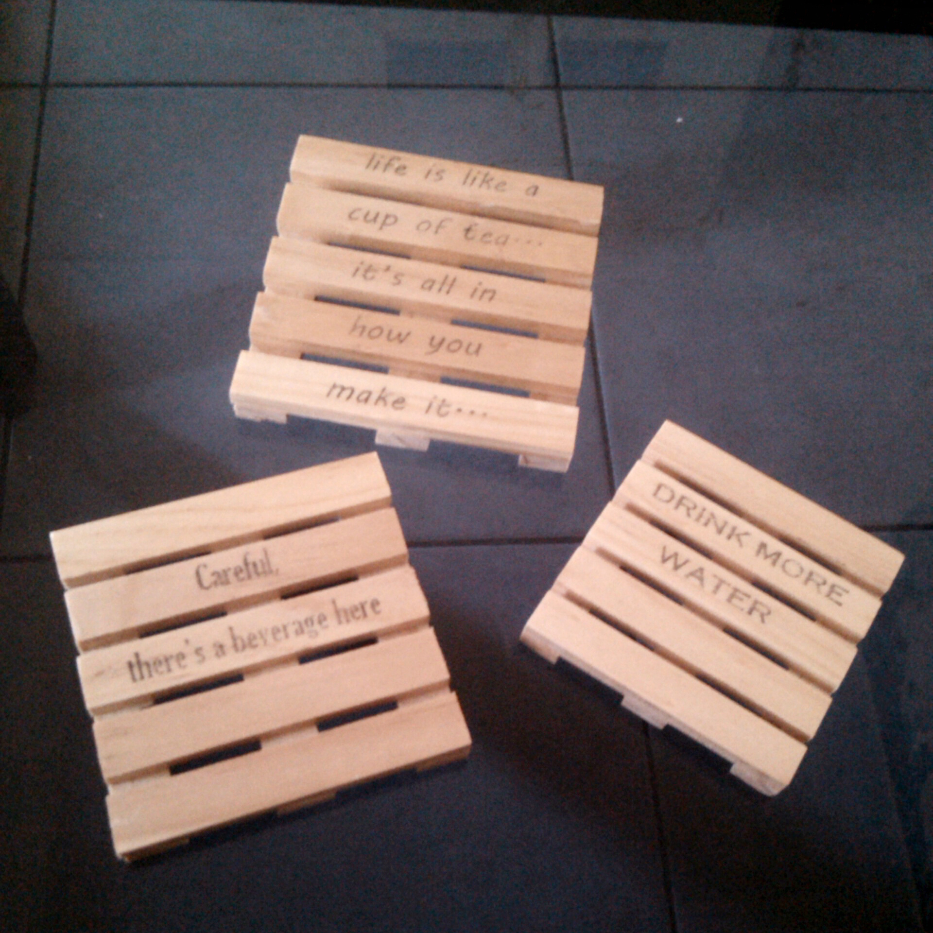 jual pallet wood coaster tatakan gelas model kayu jual pallet wood coaster tatakan gelas model kayu