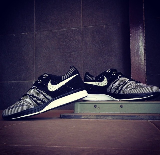 nike flyknit trainer oreo nike flyknit trainer oreo