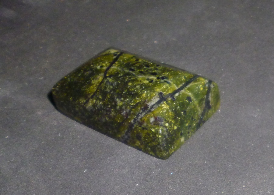 jual liontin batu cyclop hijau lumut papua shankara jual liontin batu cyclop hijau lumut papua shankara