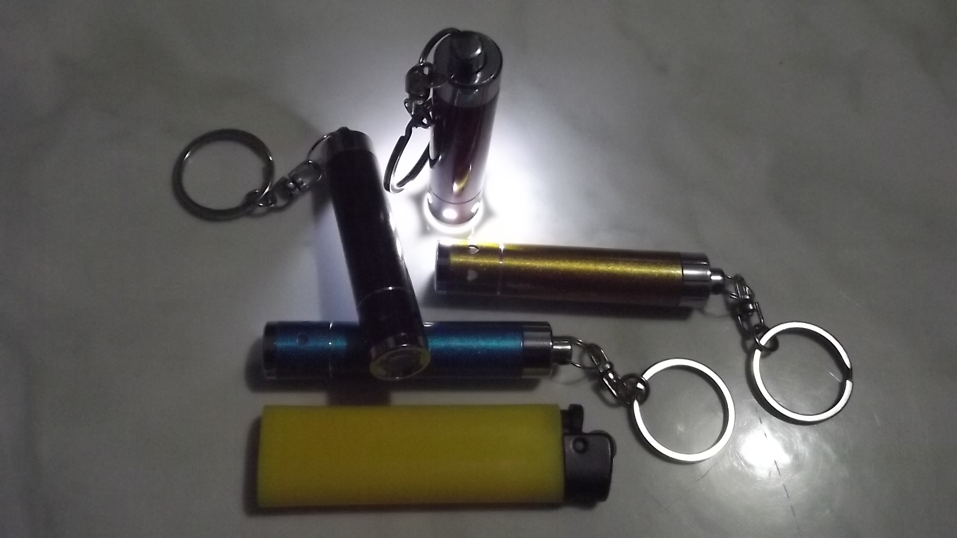 Jual Gantungan Lu Senter Led Mini Batu Permata Cincin jual gantungan lu senter led mini batu permata cincin