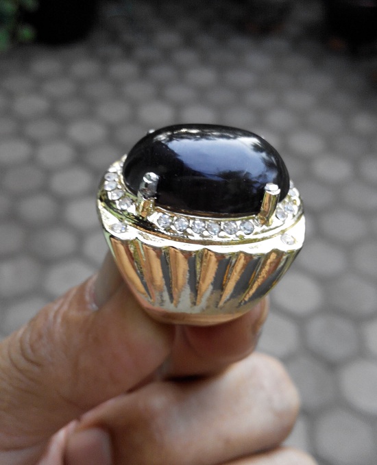 jual batu obsidian hitam ring titanium kode 181 jual batu obsidian hitam ring titanium kode 181