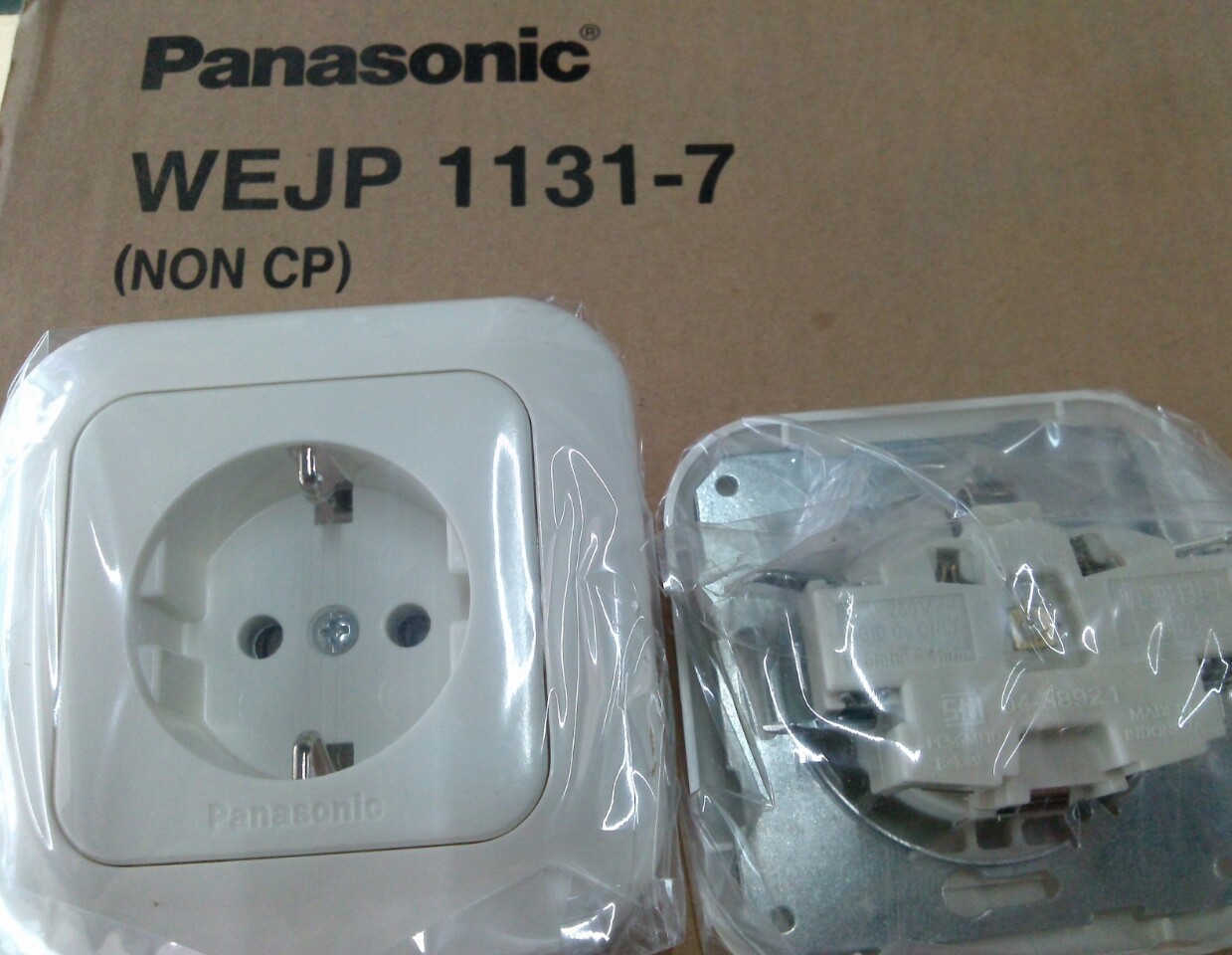 jual stop kontak panasonic wejp 1131 7 non cp wide series inbow tanam pe store jual stop kontak panasonic wejp 1131 7 non cp wide series inbow tanam pe store
