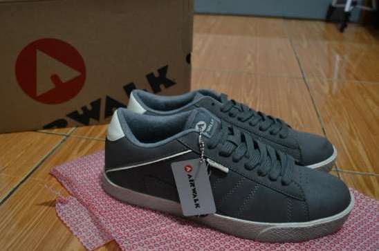 jual sepatu casual sneakers arwalk chaz low grey original jual sepatu casual sneakers arwalk chaz low grey original