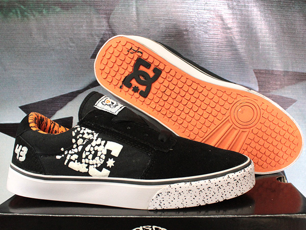 jual sepatu casual dc 43 hitam orange purnama sepatu casual jual sepatu casual dc 43 hitam orange purnama sepatu casual