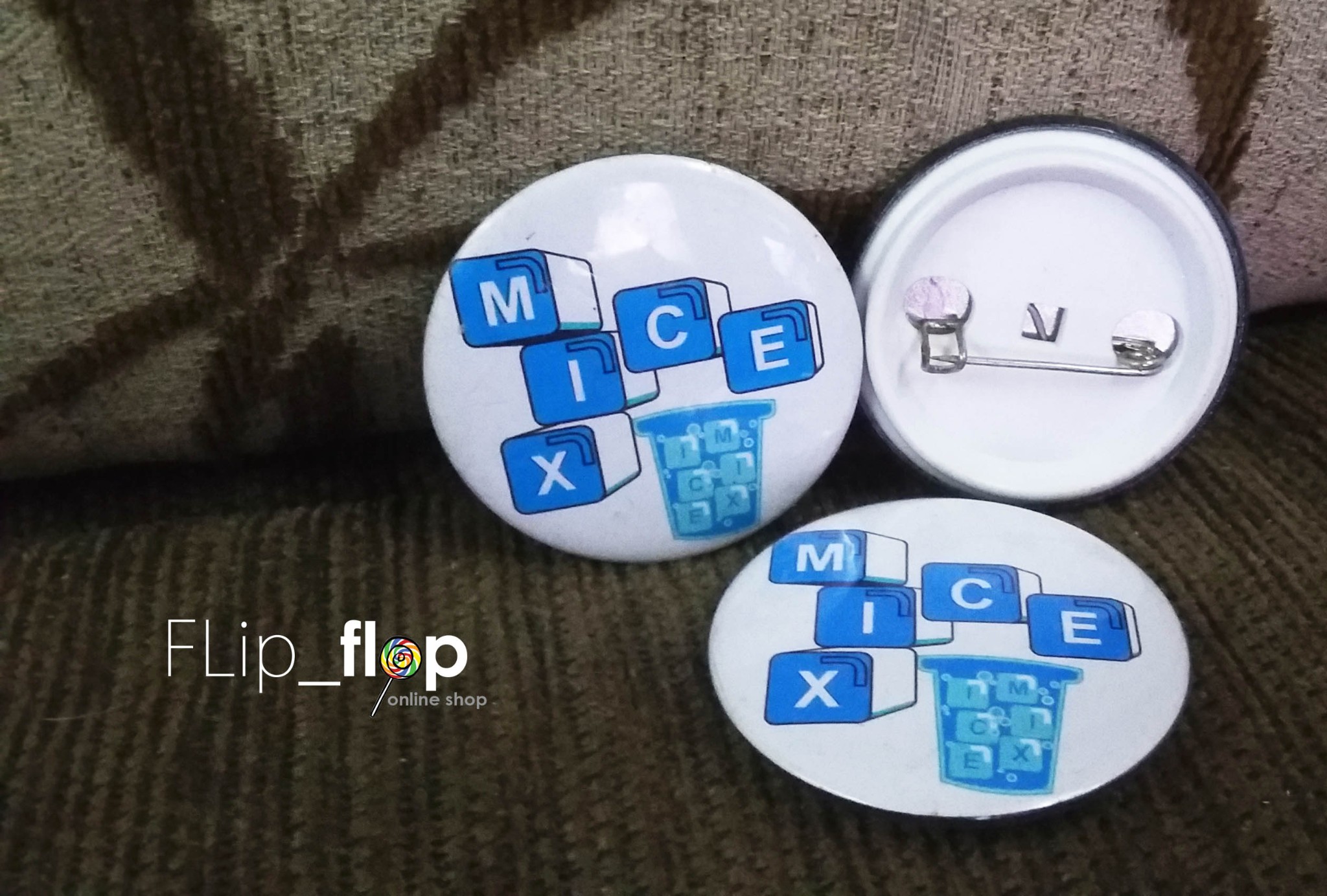 jual bross bulat brooch mix blue cube biru jual bross bulat brooch mix blue cube biru