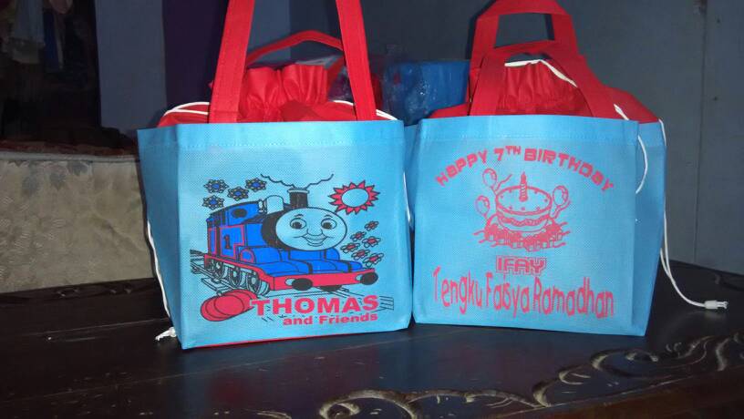 jual tas ultah murah tas souvenir ulangtahun anak model jual tas ultah murah tas souvenir ulangtahun anak model