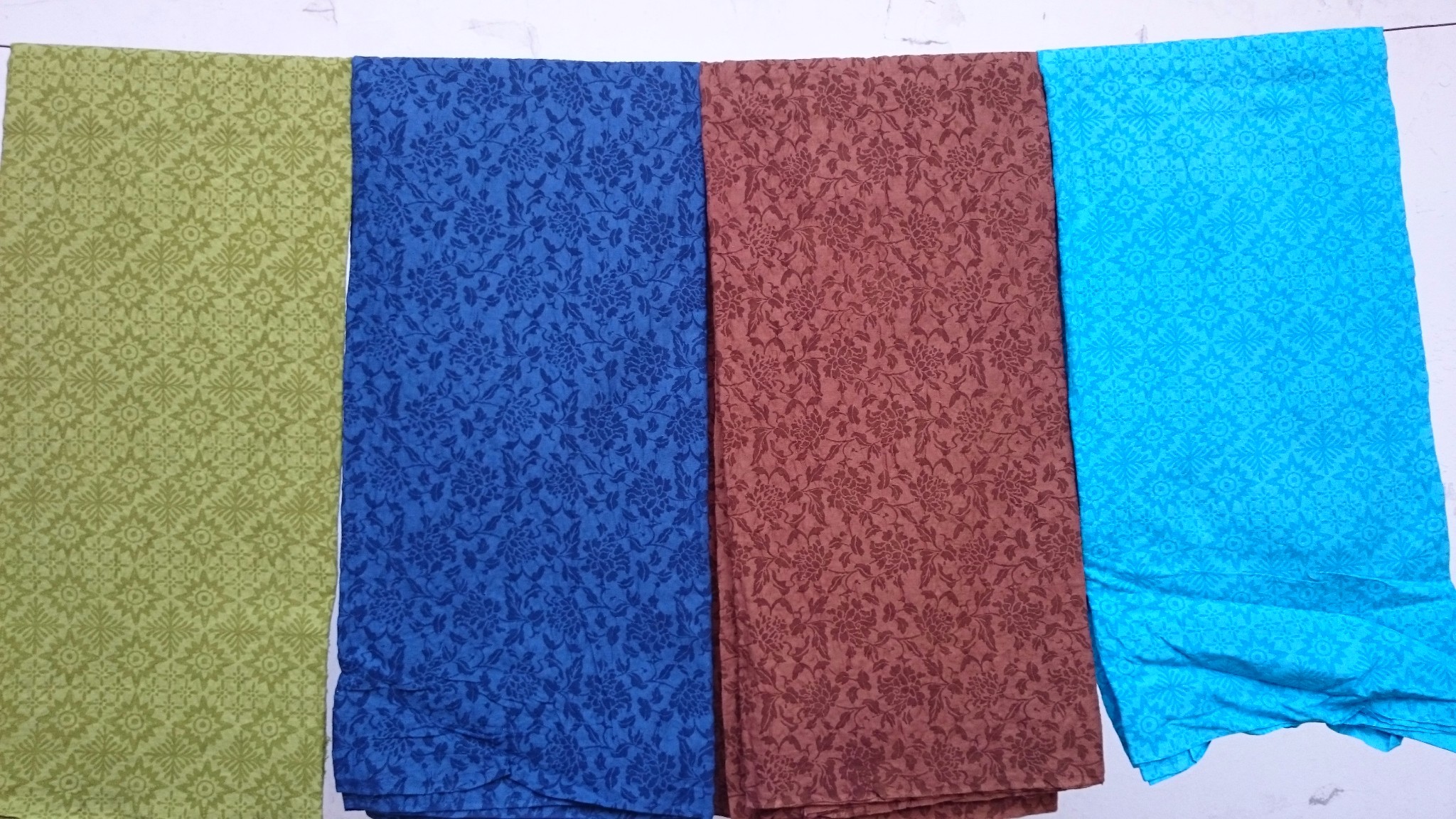 Jual Kain Batik Embos Kayun Warna Biru Yellow Green Coklat Biru