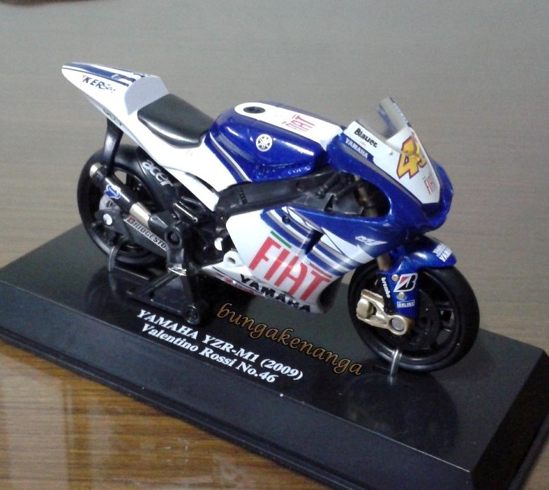 jual diecast miniatur yamaha motogp yzr m1 46 jual diecast miniatur yamaha motogp yzr m1 46