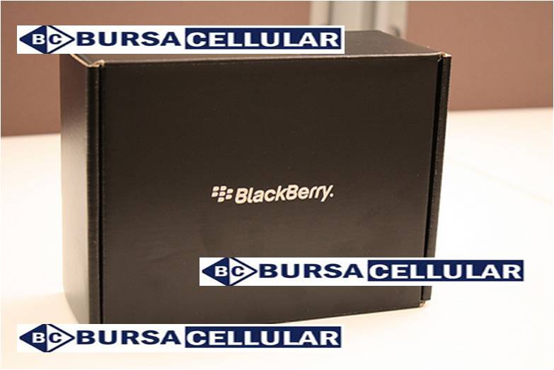 jual blackberry 8900 garansi distributor 1 tahun bursacell1875 jual blackberry 8900 garansi distributor 1 tahun bursacell1875
