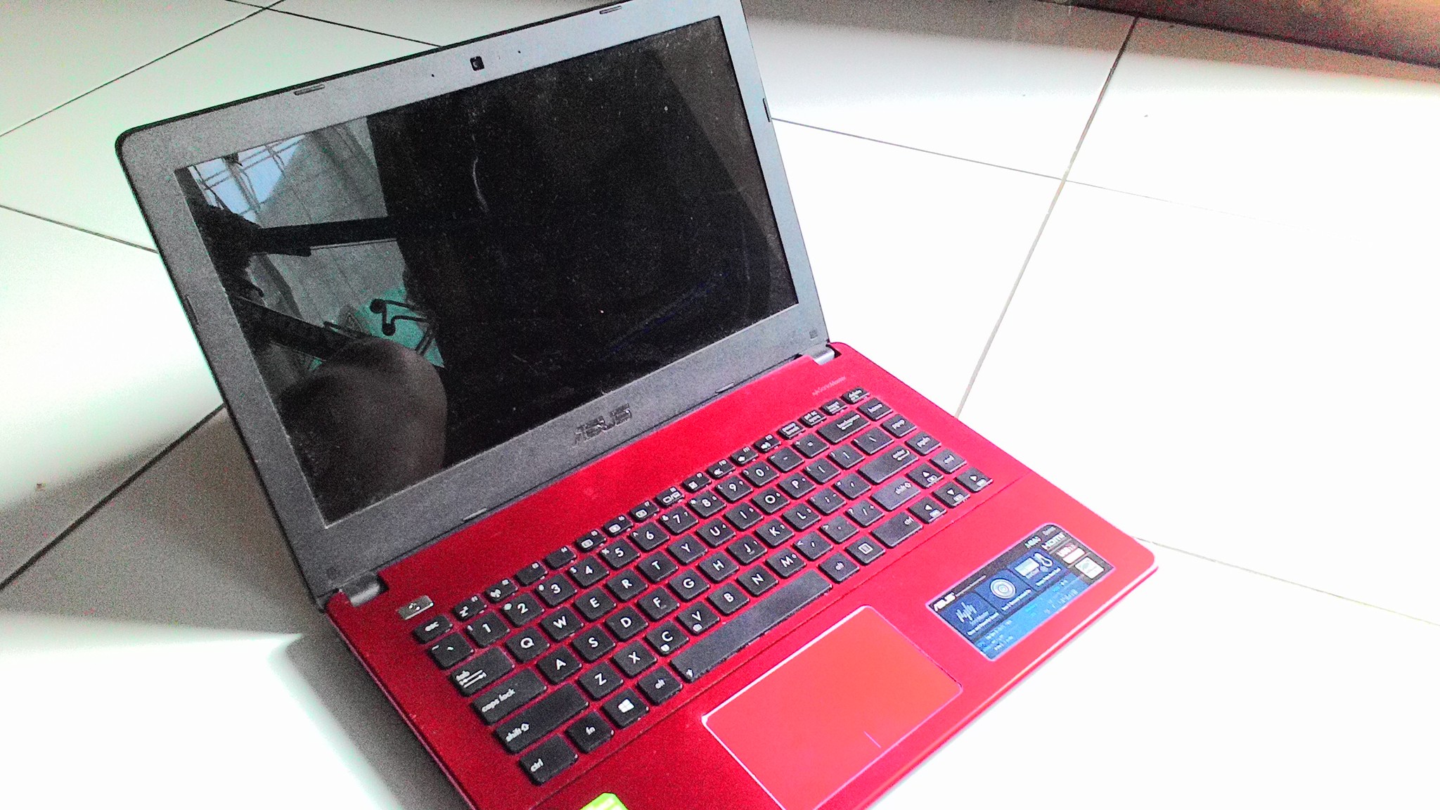 Jual Laptop 14 inch ASUS A450C intel core i3 MERAH Pandu WARE Jual Laptop 14 inch ASUS A450C intel core i3 MERAH Pandu WARE
