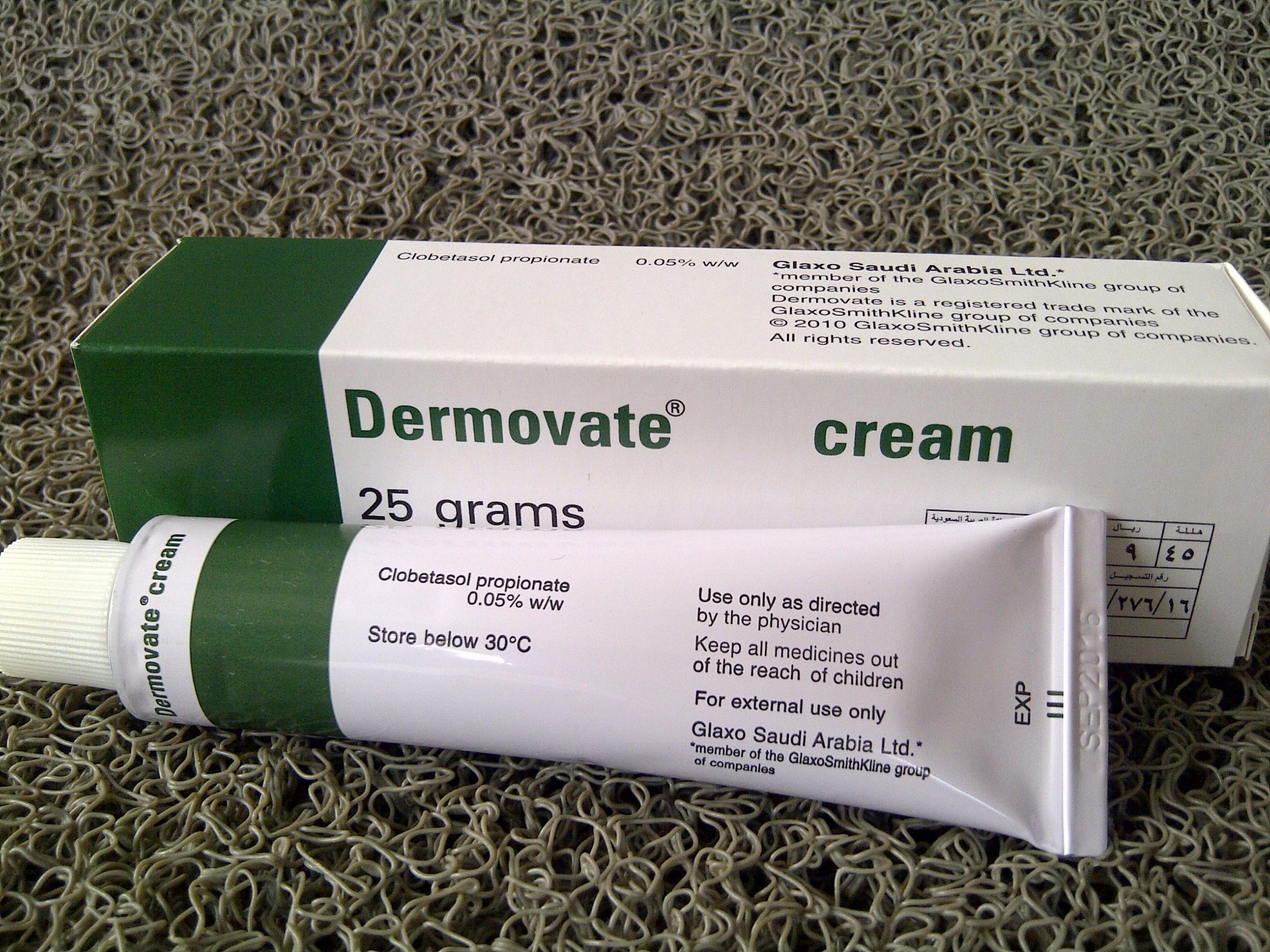 Jual Dermovate Hijau / Dermovate Cream (Original) - Thailand Center | Tokopedia