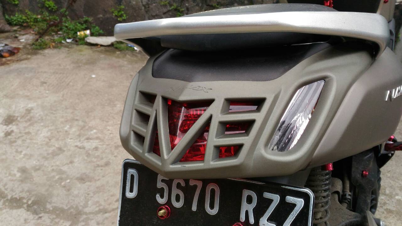 Jual Cover Lampu Belakang Yamaha Nmax Barusoneaksesoris Tokopedia
