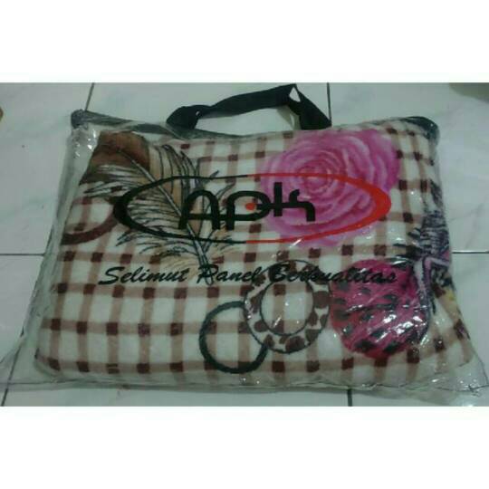 jual selimut bulu motif bunga 3 bunga kotak coklat termasuk tas selimut anilia starfashion jual selimut bulu motif bunga 3 bunga kotak coklat termasuk tas selimut anilia starfashion
