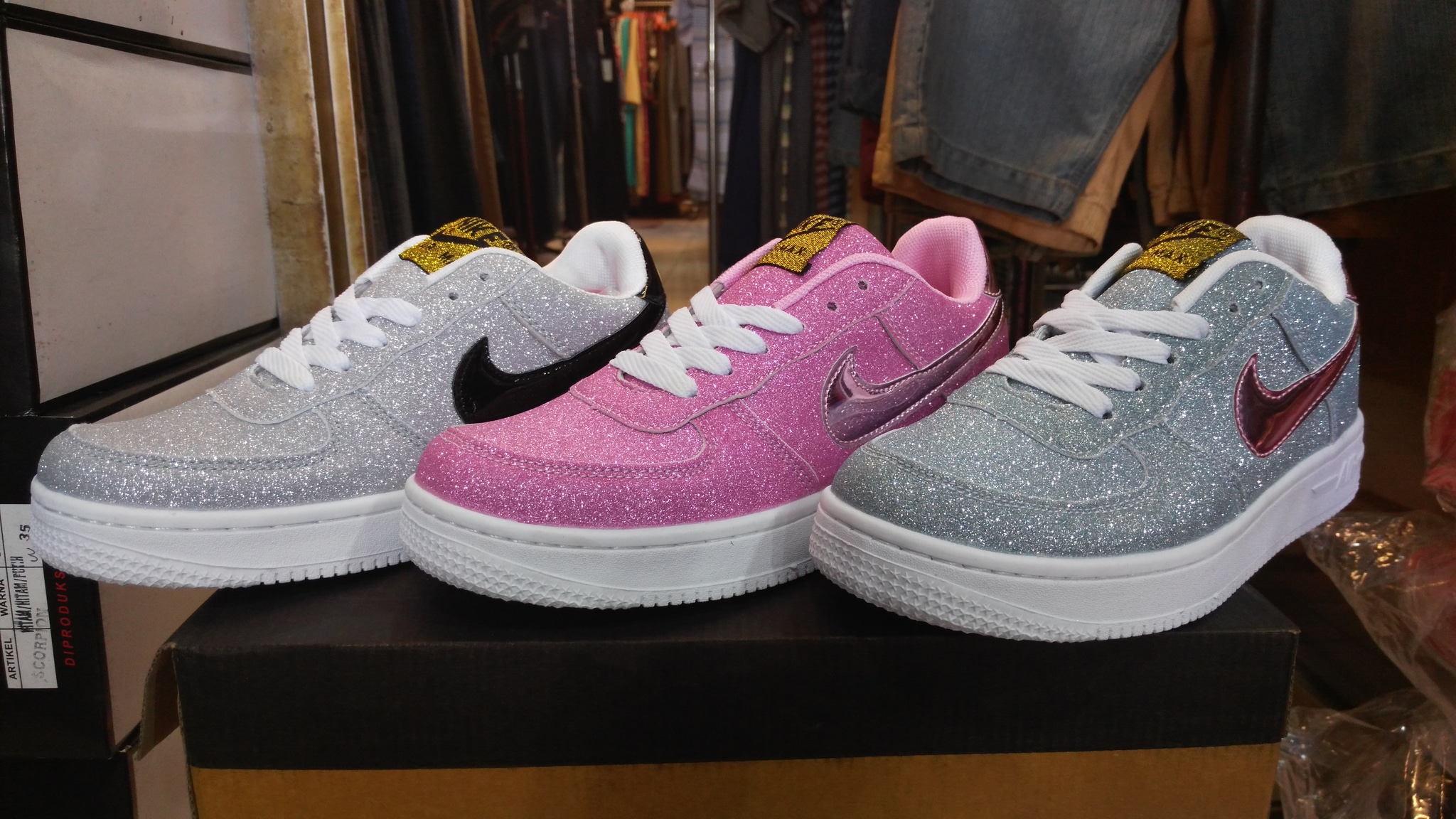 Nike Air Force 1 Supreme x Livestrong x Undefeated Sole Redemption