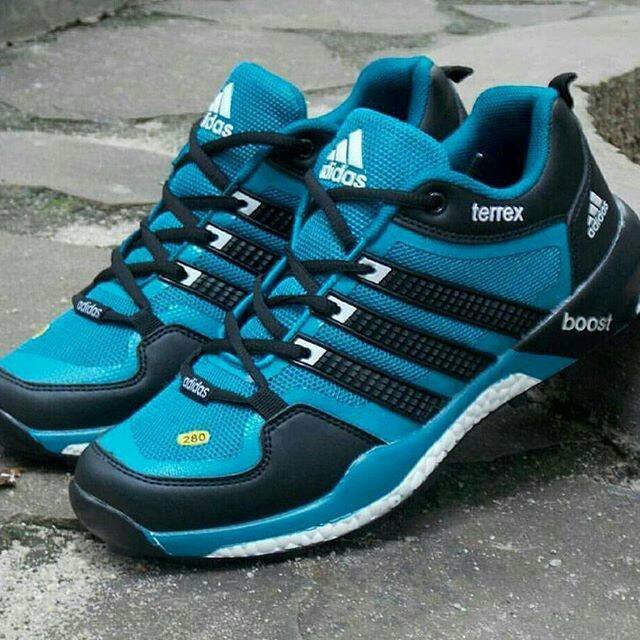 Jual Sepatu Sport Pria Adidas Terrex Boost Miliki jual sepatu sport pria adidas terrex boost miliki