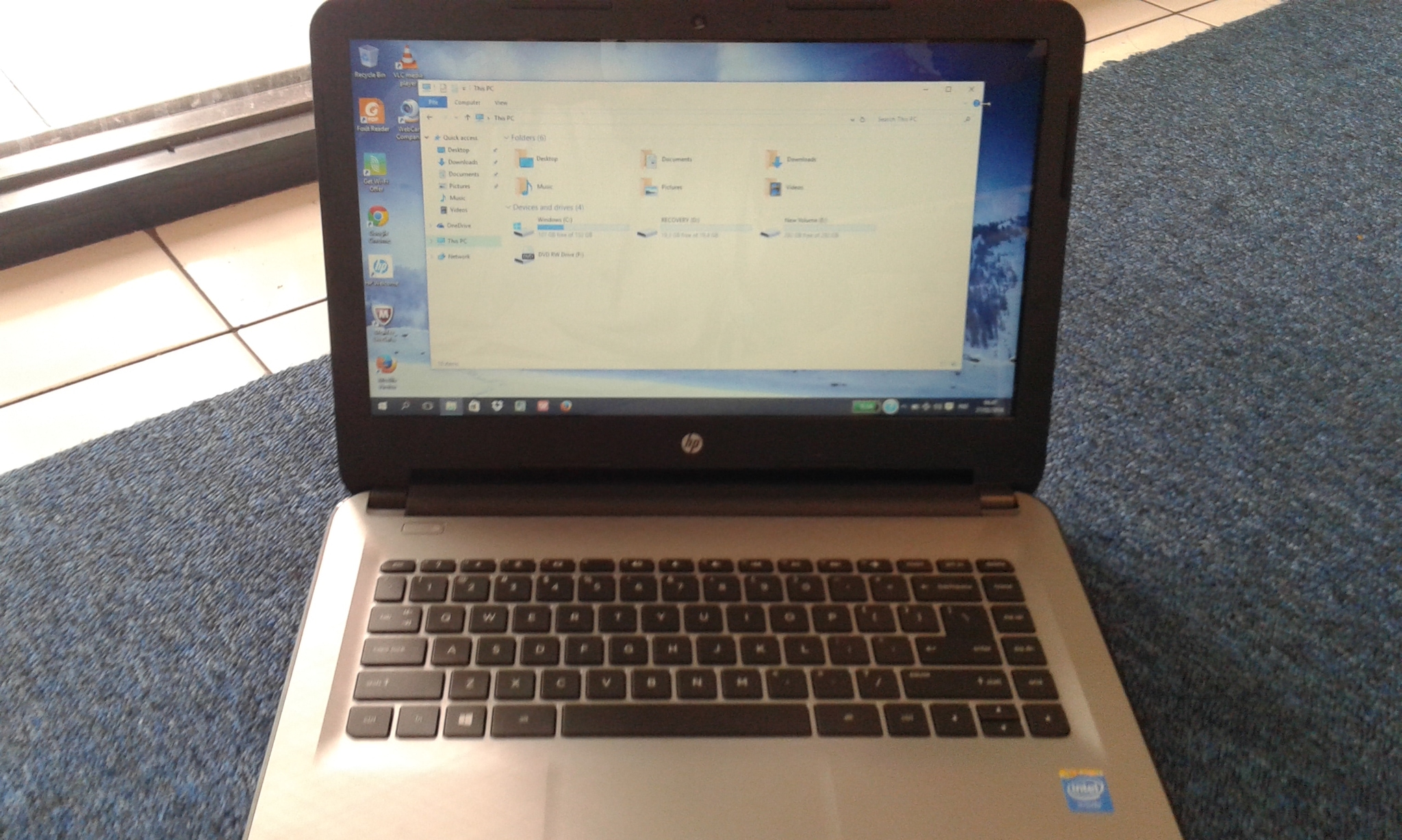 Jual Laptop HP 14 AC151TU windows 10 ori baru dipakai 1 bulan gan Jual Laptop HP 14 AC151TU windows 10 ori baru dipakai 1 bulan gan El ZhaqqirElectronic