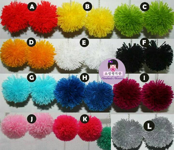 jual pom pom earrings anting pom pom anting pompom jual pom pom earrings anting pom pom anting pompom